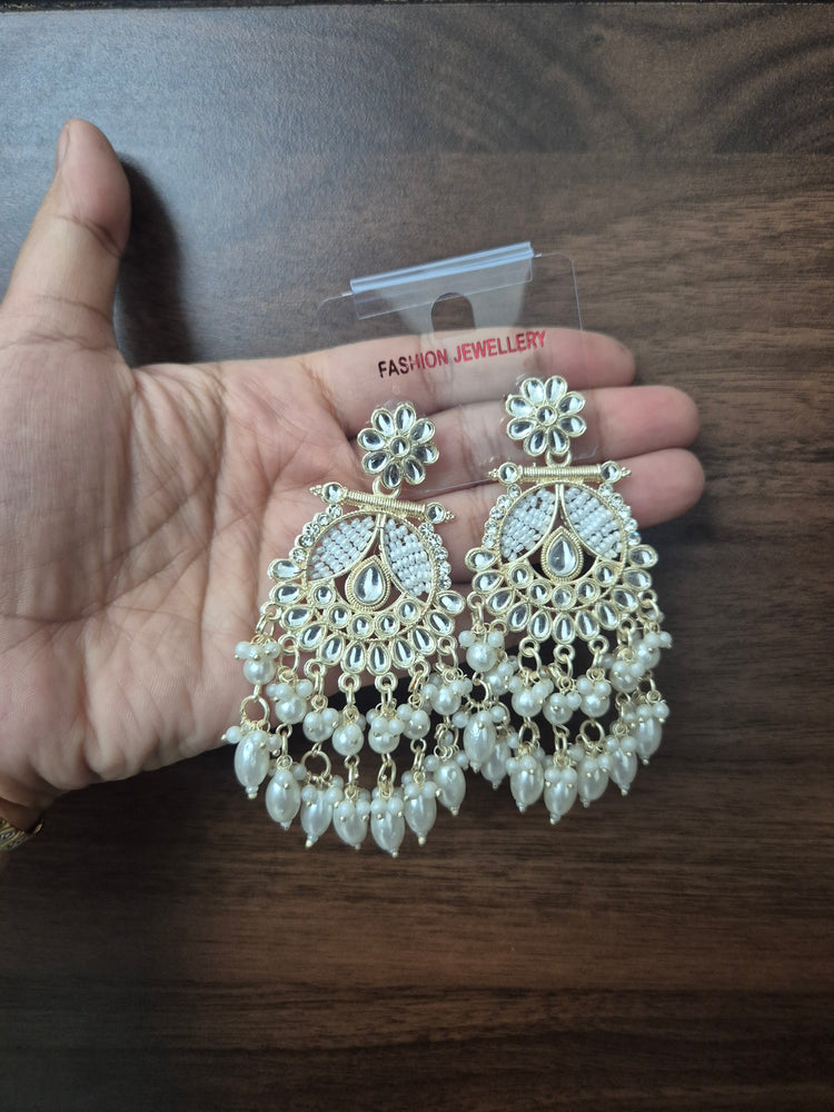 Kundan earings/meenakari long earings