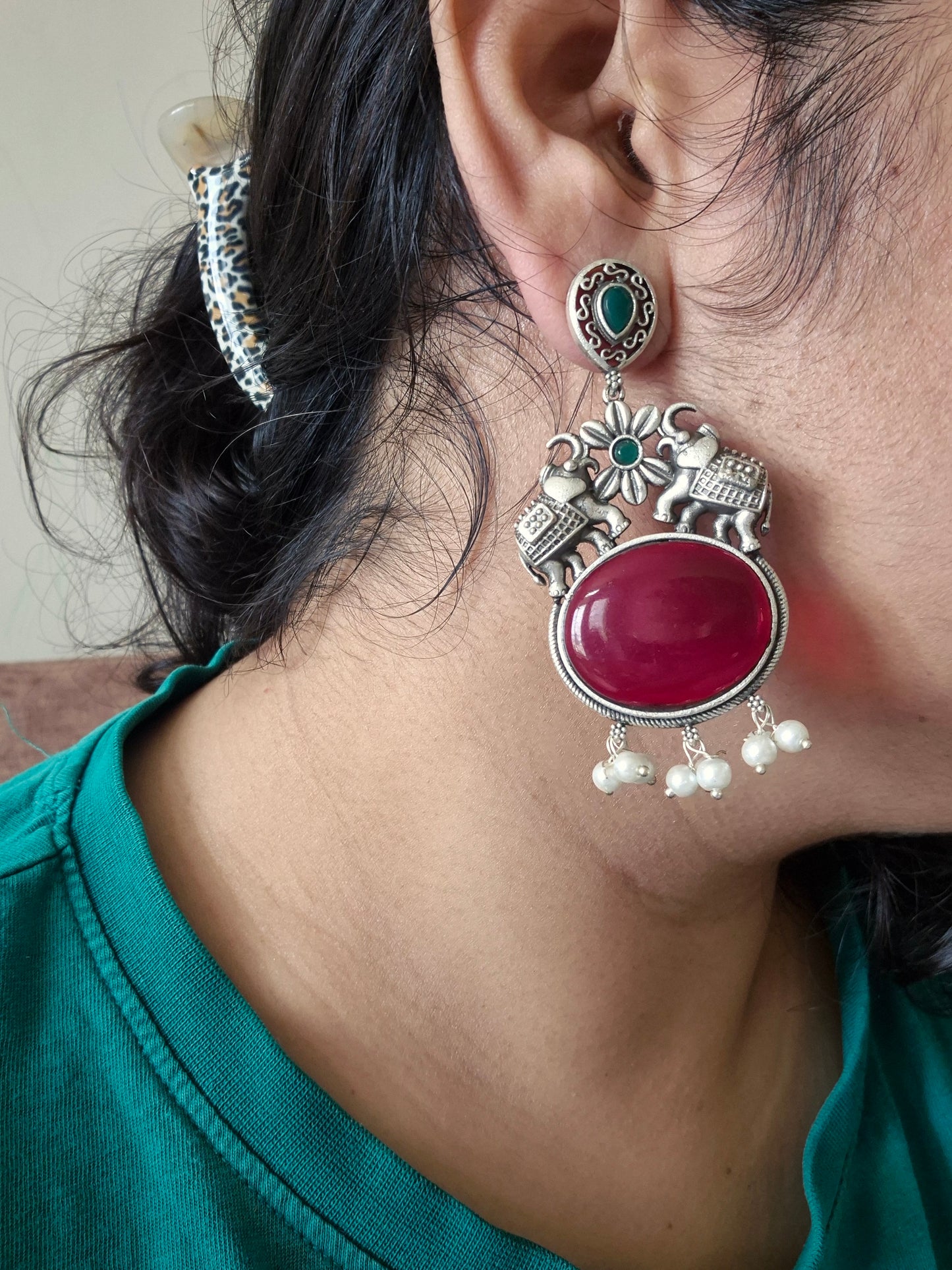 Brass Monalisa stone earings