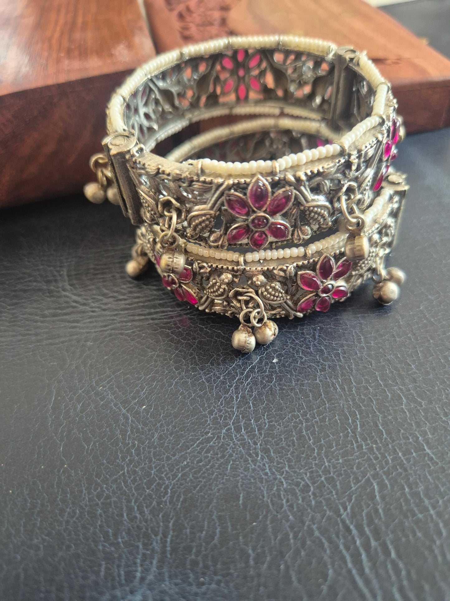 Screw brass bangles 2.6 size