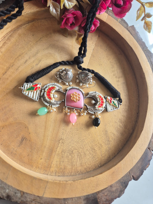 Satrangi Choker
