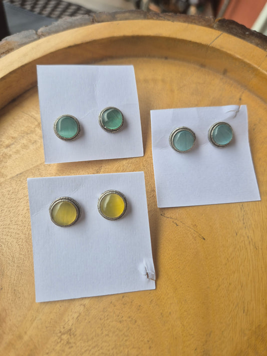 Stud earings
