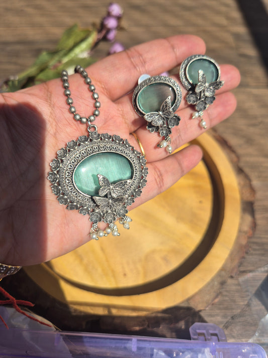 Butterfly pendant set