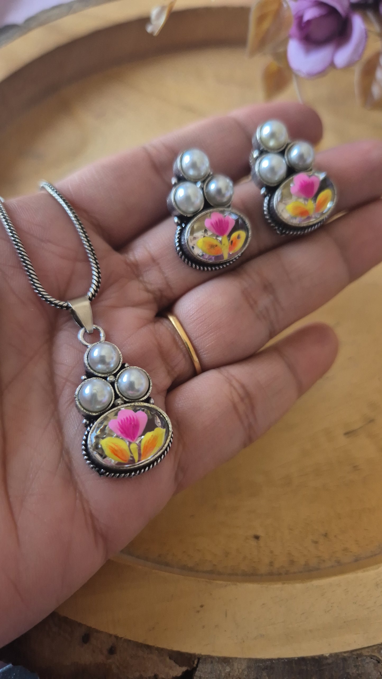 Small pendant set handpainted
