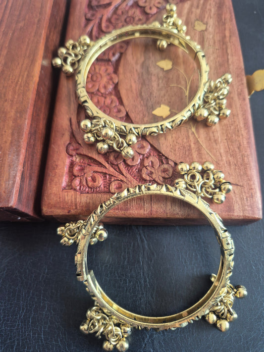 Brass ghungroo bangles opeanable