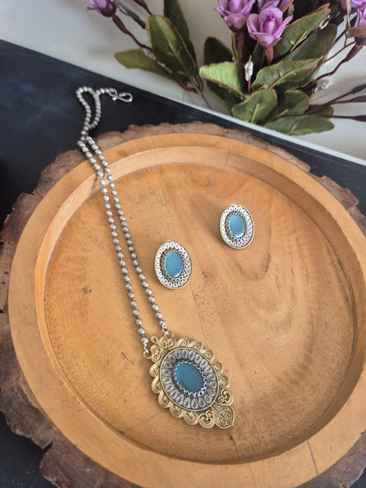 Dual tone necklace
