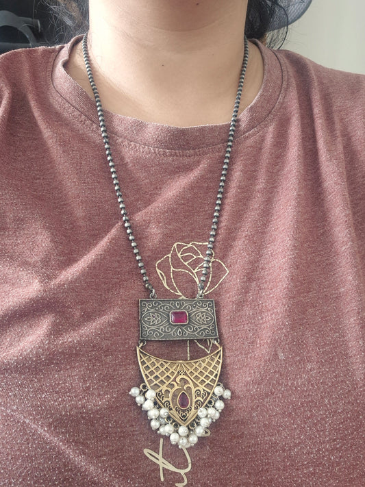 Silver replica black polish necklace
