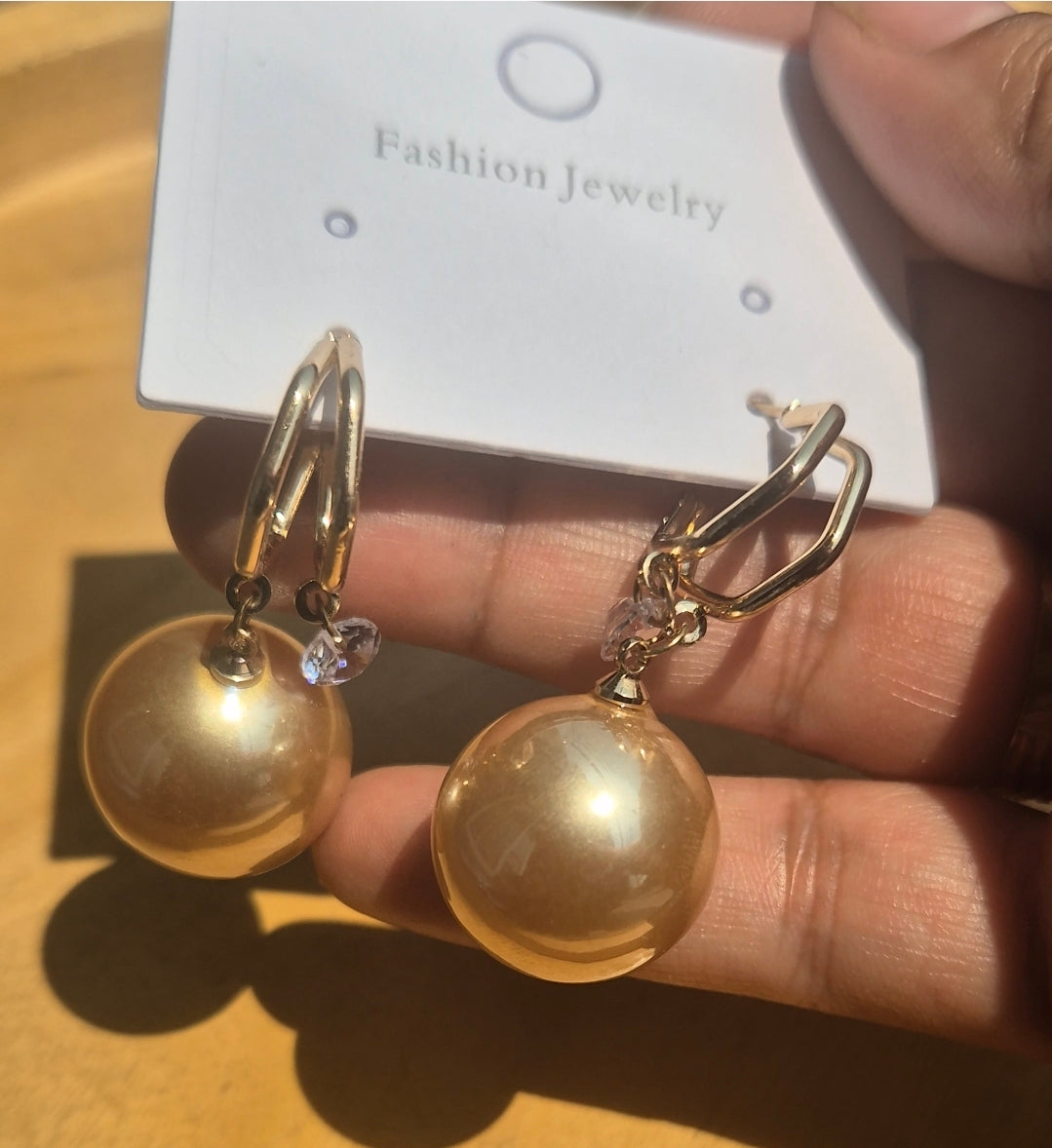 Pearl earings