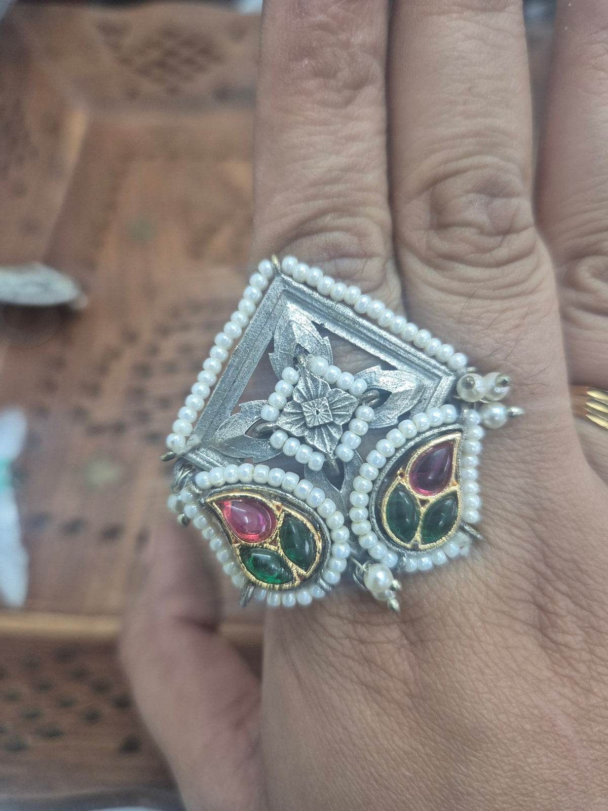 Dual tone ring