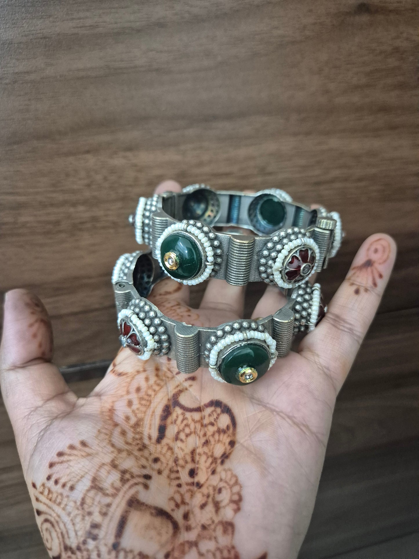 Rajwadi bangles screw 2.6 size