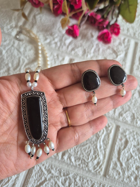 Pearl necklace