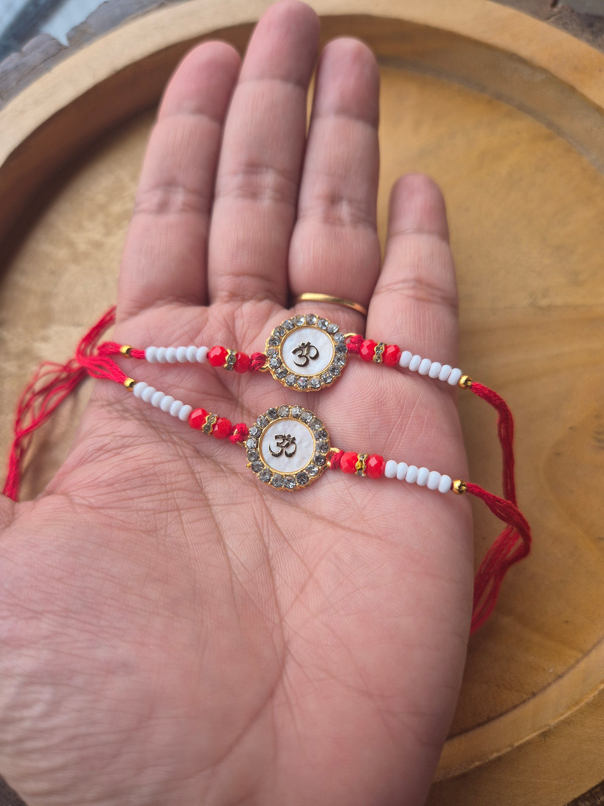 Om rakhi